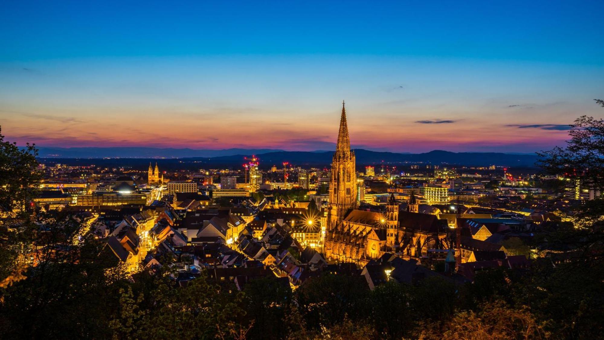 Ferienwohnung Baechle, Sehr Zentral Freiburg im Breisgau Exteriör bild